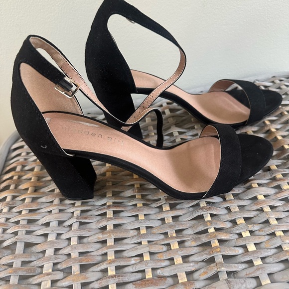 Madden Girl Bella Two-Piece Block Heel Sandals - Picture 2 of 3